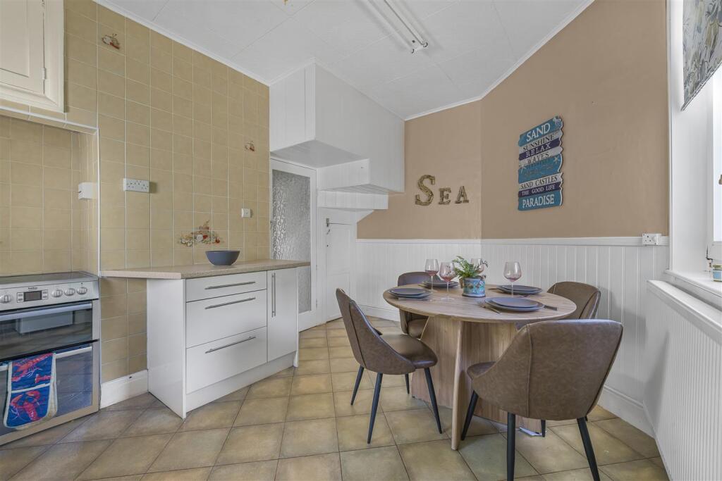 Ogmore-by-Sea Kitchen another angle